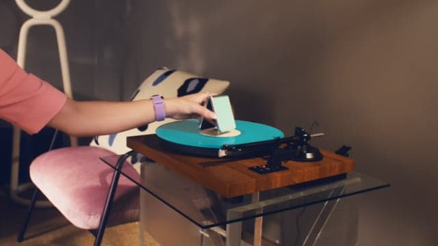 Samsung - So I Got a Flip Phone (Sydney Sweeney ft. Sabrina Carpenter)